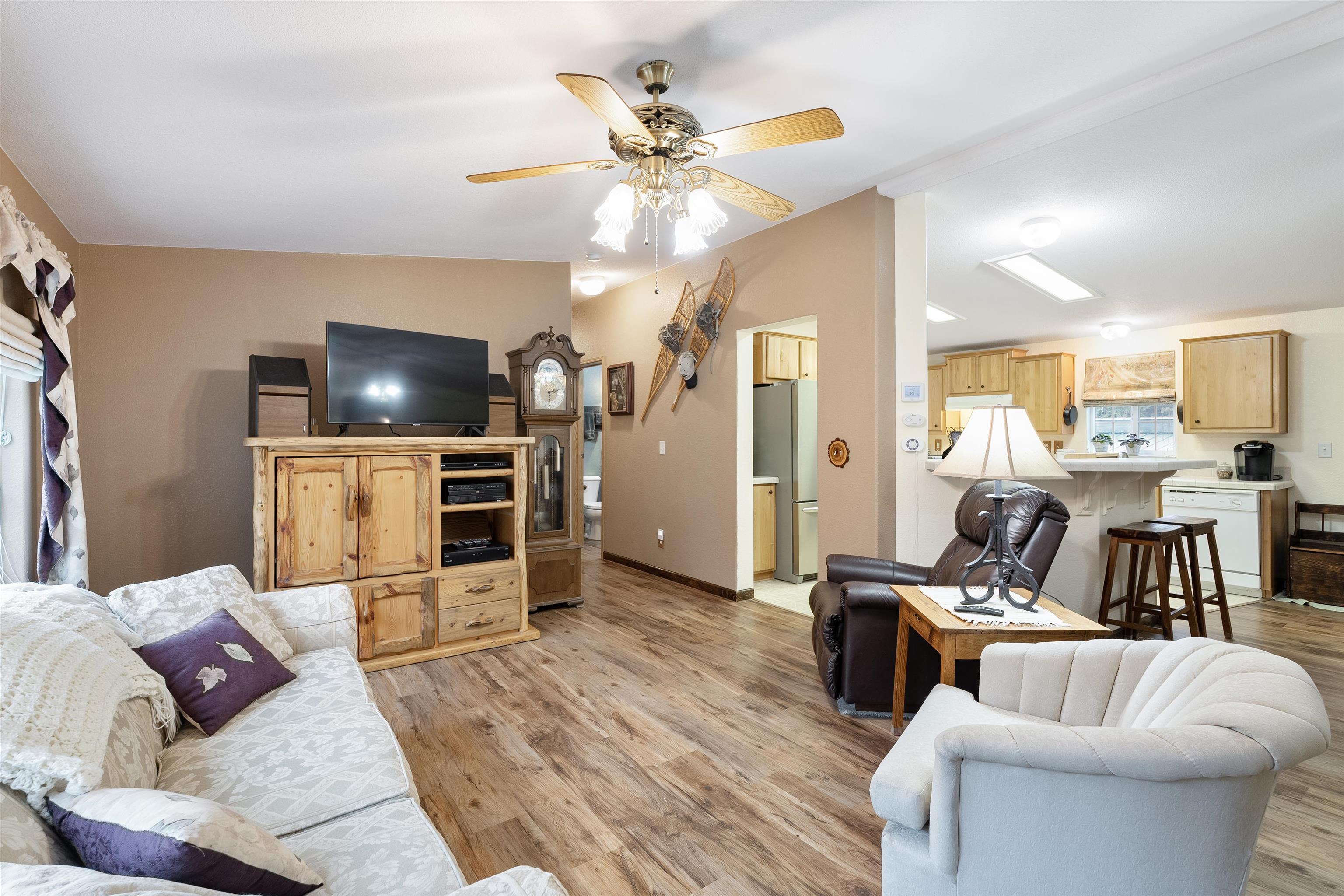 13411 East Randall Road Mead, WA 99021 - Photo 7 of 47