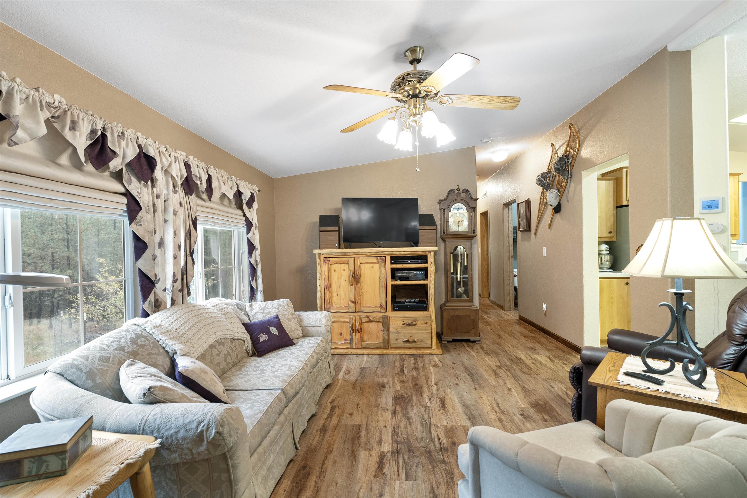 13411 East Randall Road Mead, WA 99021 - Photo 8 of 47