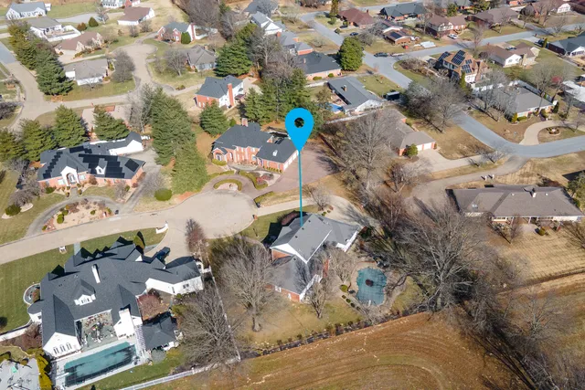 $715,000 | 2101 Windsor Drive, Marion, IL 62959