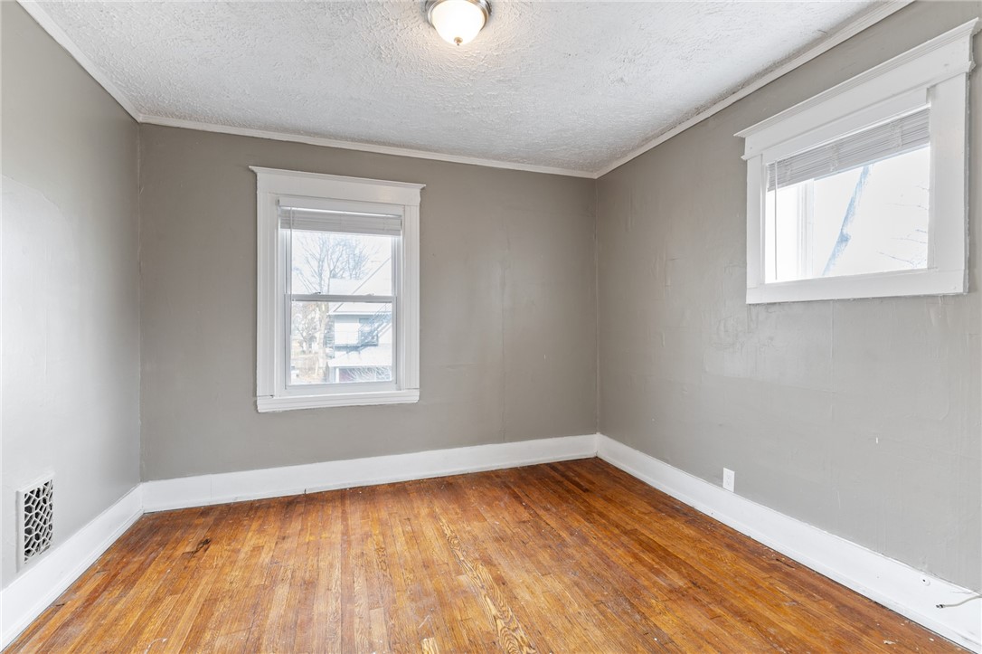 175 Bartlett Street Rochester, NY 14611 - Photo 12 of 39