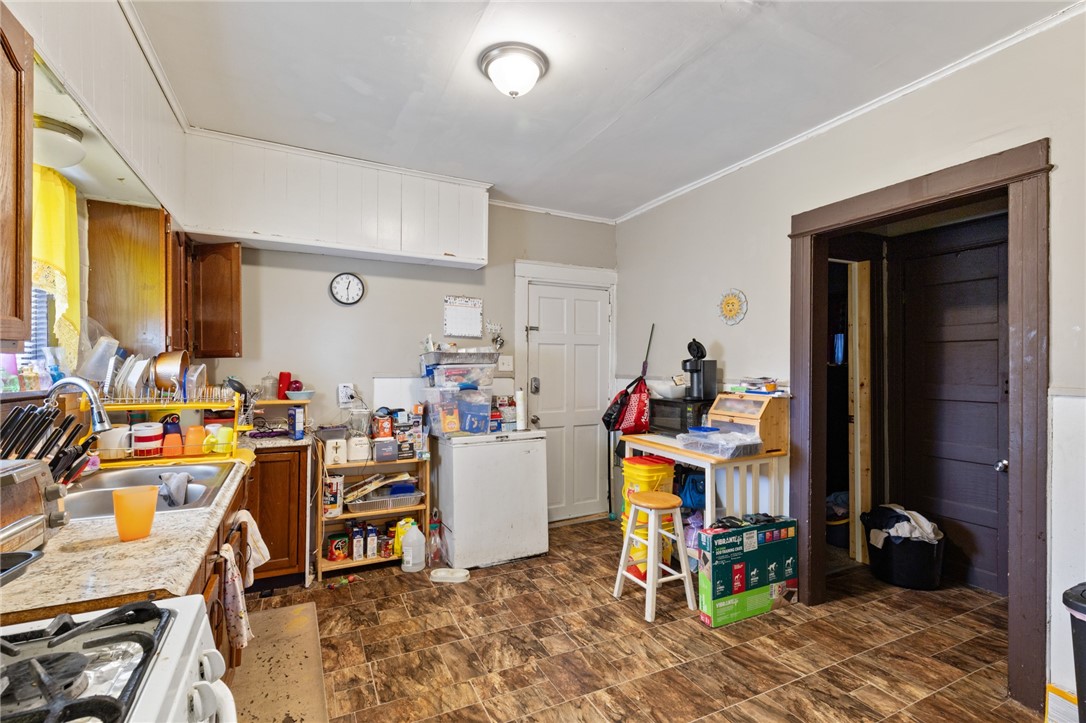 175 Bartlett Street Rochester, NY 14611 - Photo 34 of 39