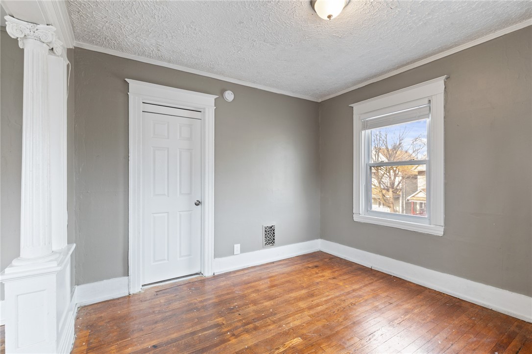 175 Bartlett Street Rochester, NY 14611 - Photo 5 of 39