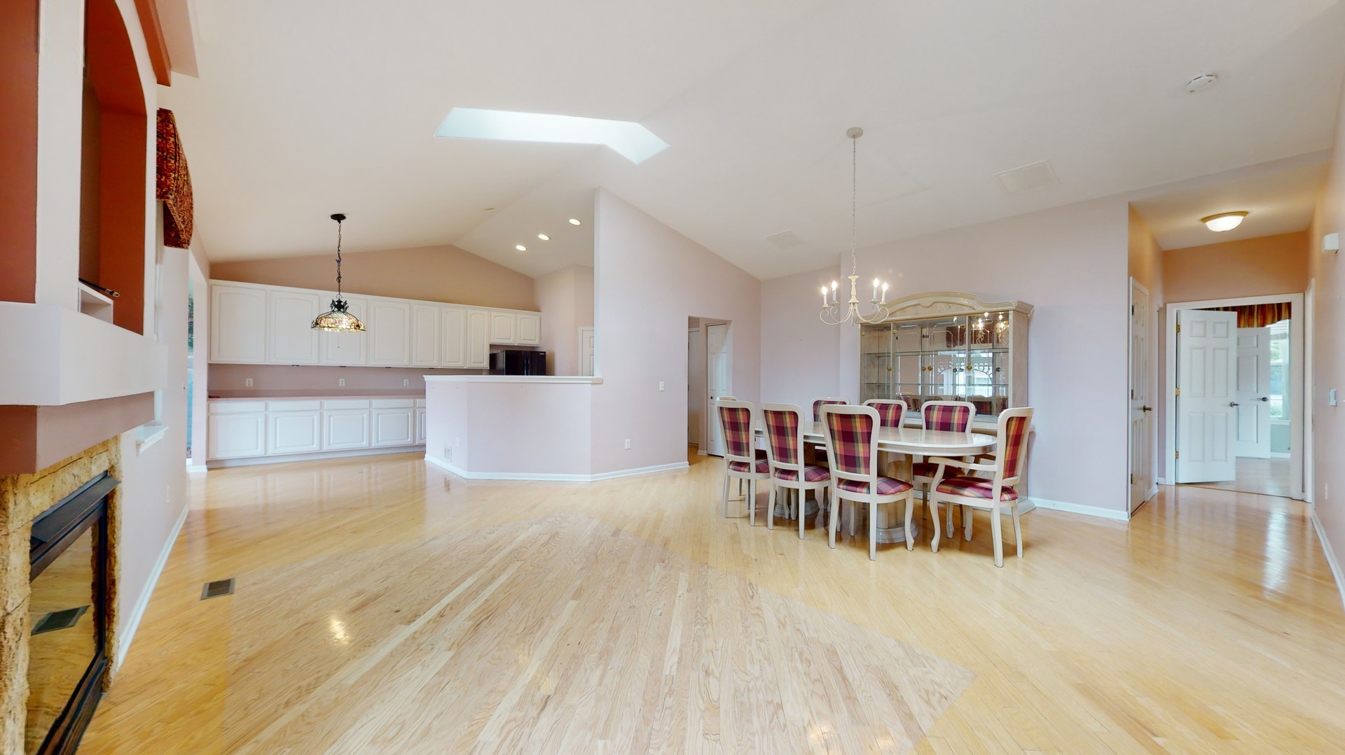 1540 Cadillac Circle Romeoville, IL 60446 - Photo 5 of 32 a dining room with furniture and wooden floor