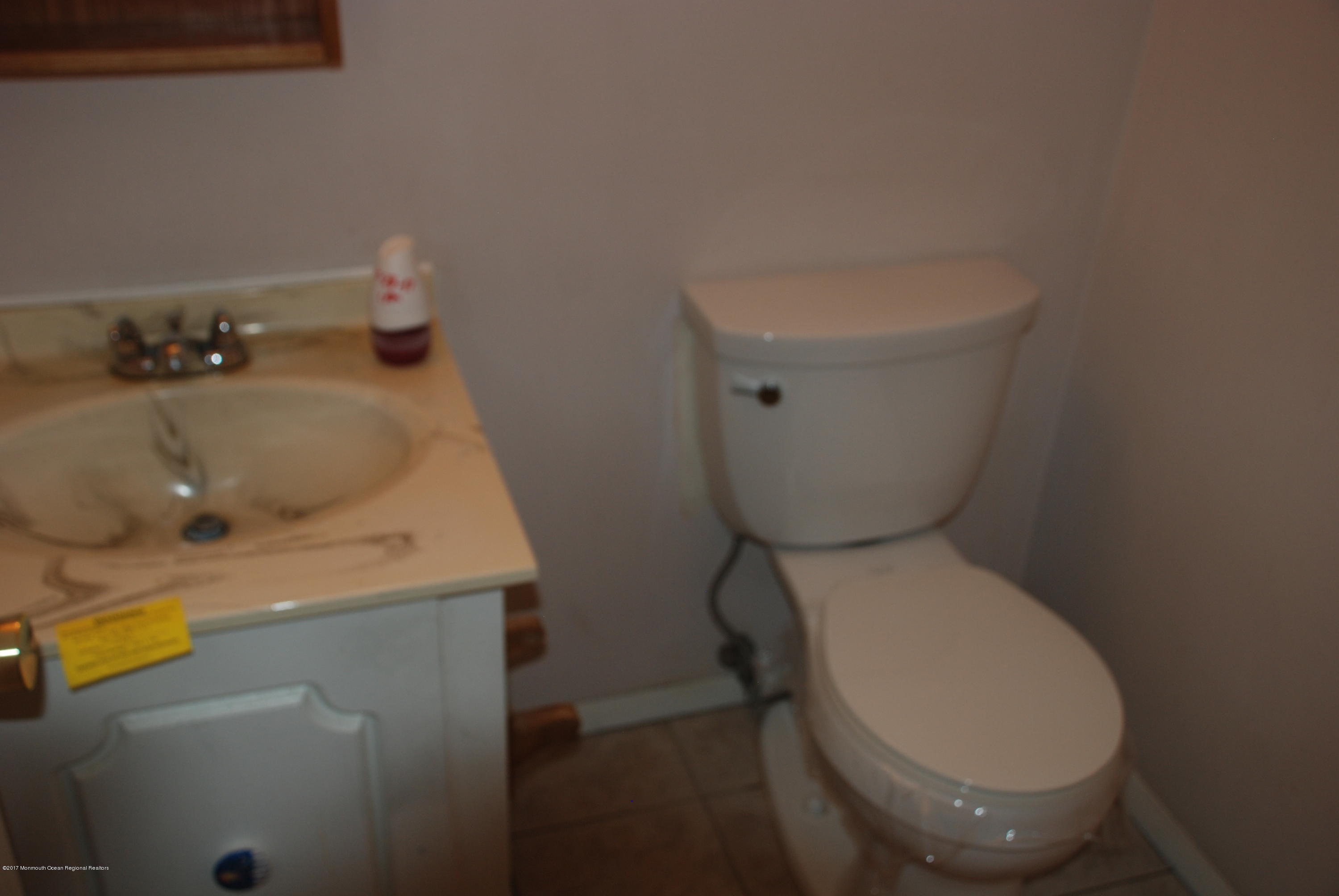 1000 Port-Au-Prince Street Toms River, NJ 08753 - Photo 10 of 17 DSC_0810
