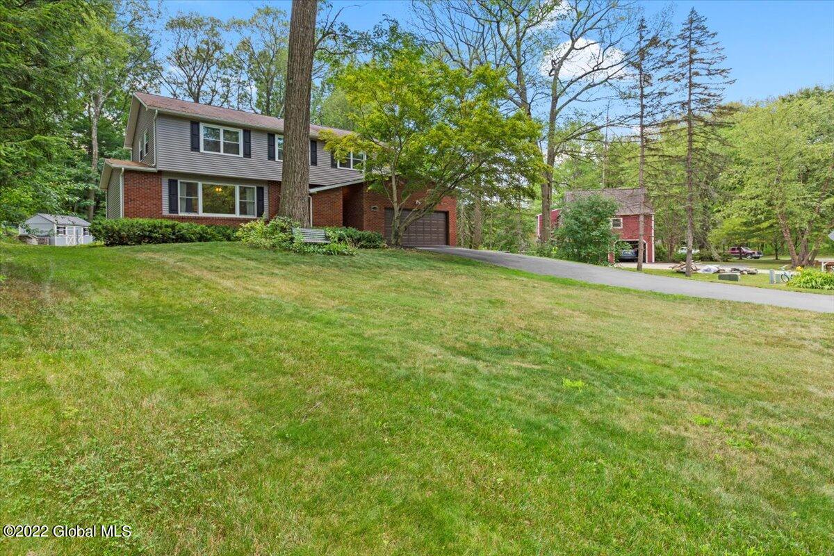 2254 Pine Ridge Road Schenectady, NY 12309 - Photo 41 of 41 42-MW2_9134