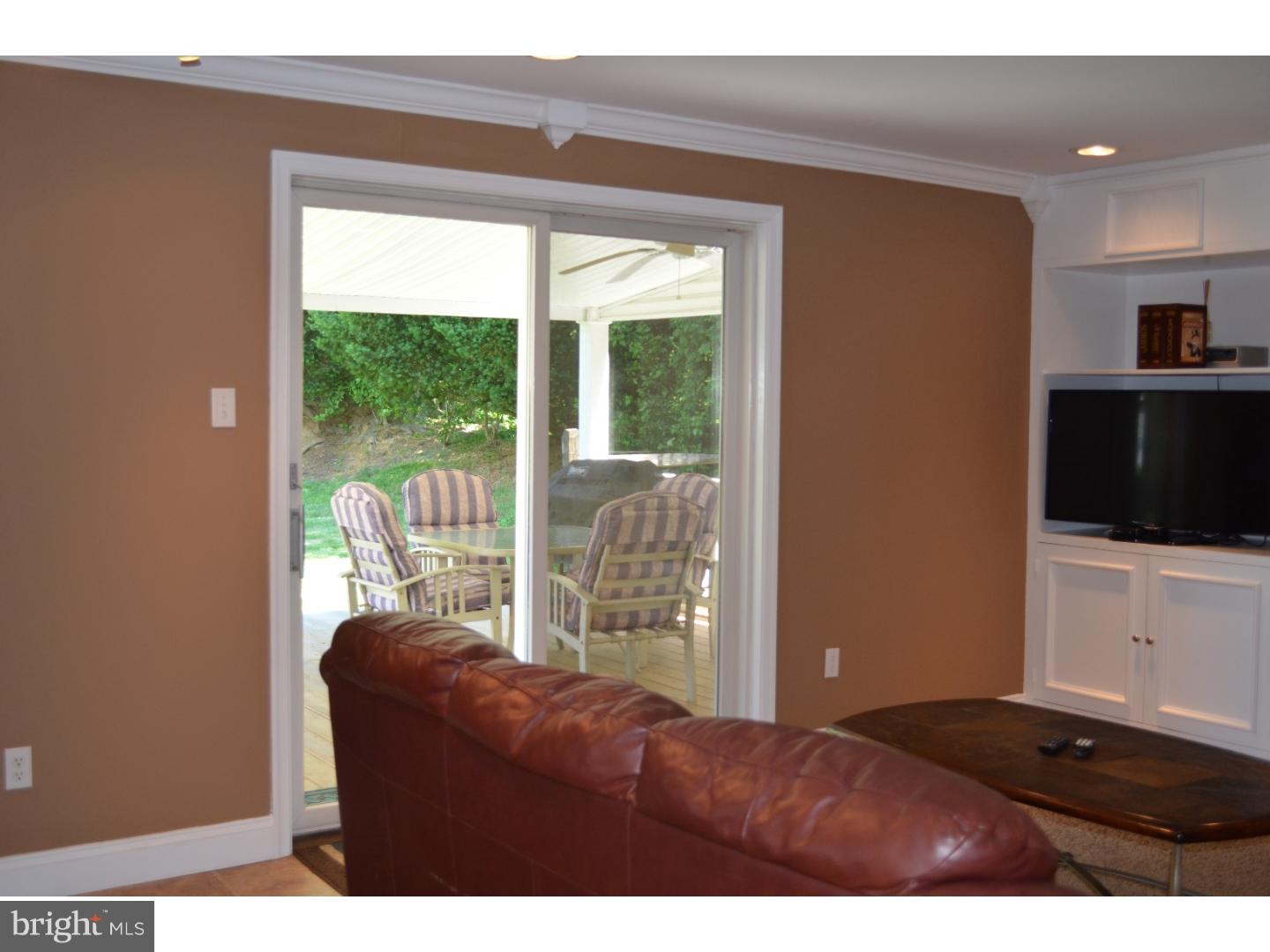216 Remington Road Broomall, PA 19008 - Photo 15 of 25 Family Room