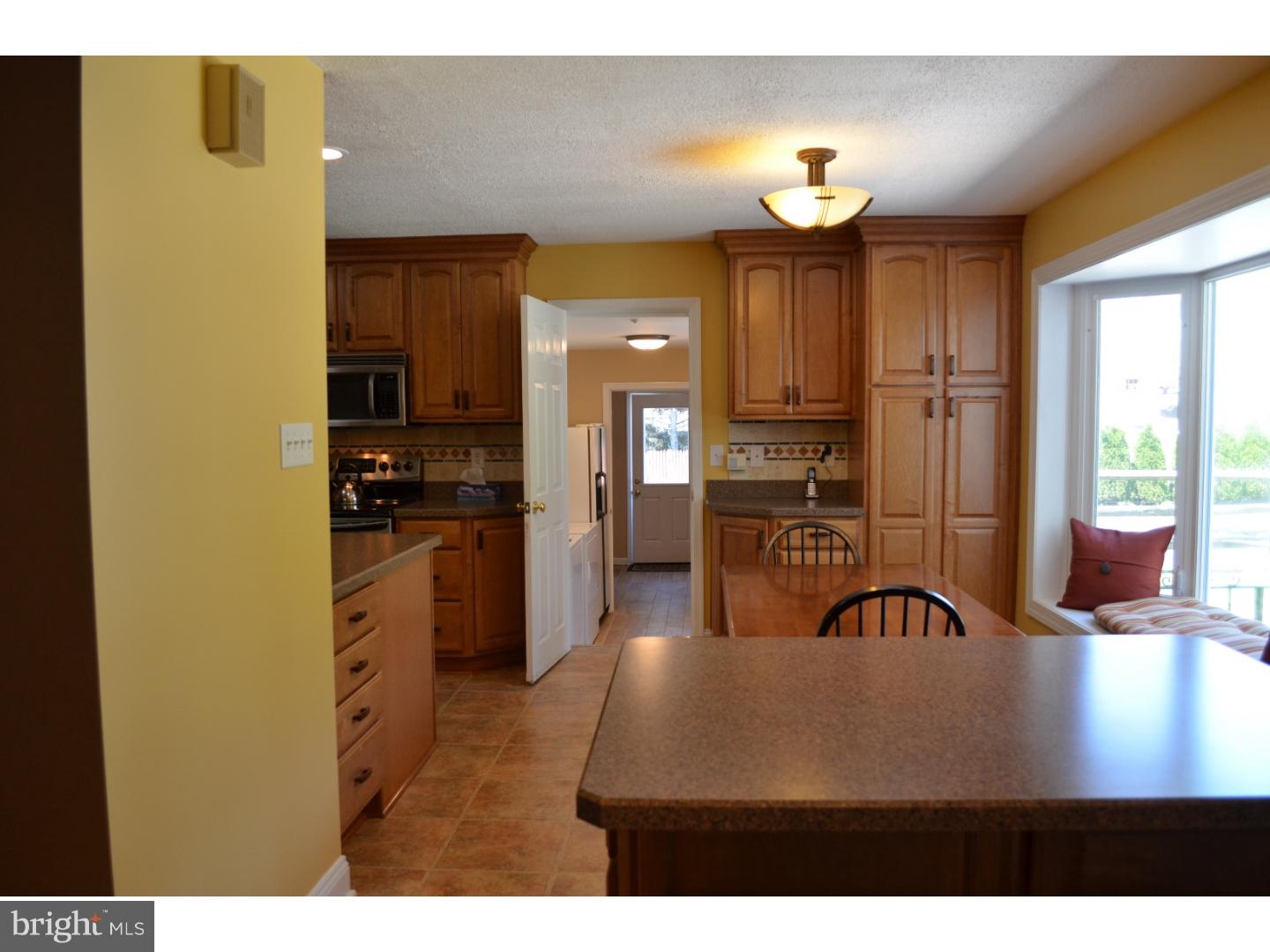 216 Remington Road Broomall, PA 19008 - Photo 10 of 25 Kitchen