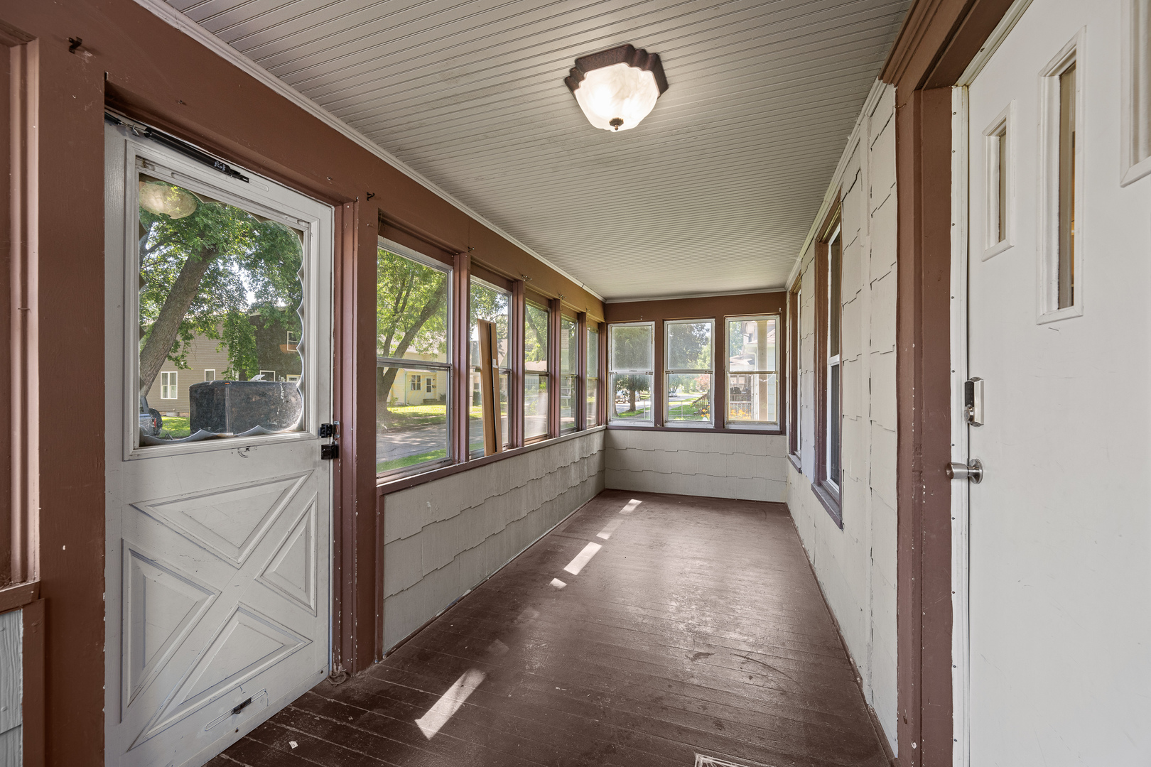 1815 4th Street Moline, IL 61265 - Photo 2 of 23