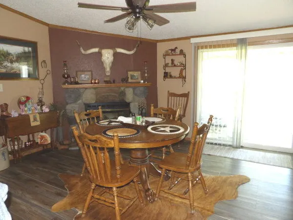 $319,500 | 6475 Highway 145, Carrier Mills, IL 62917