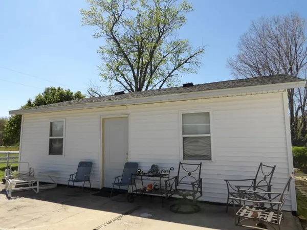 $319,500 | 6475 Highway 145, Carrier Mills, IL 62917