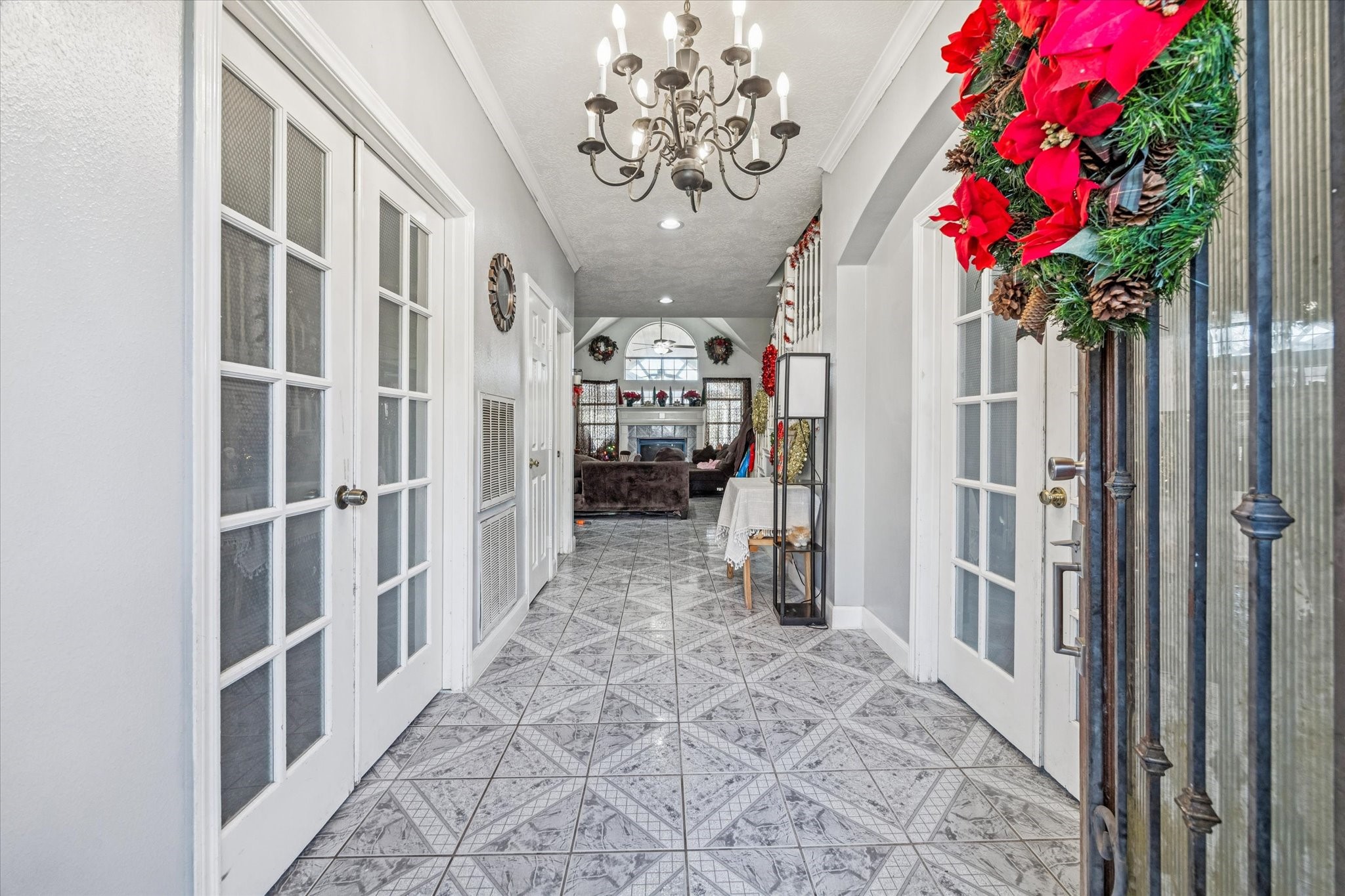 4206 Wiley Road Houston, TX 77093 - Photo 3 of 28