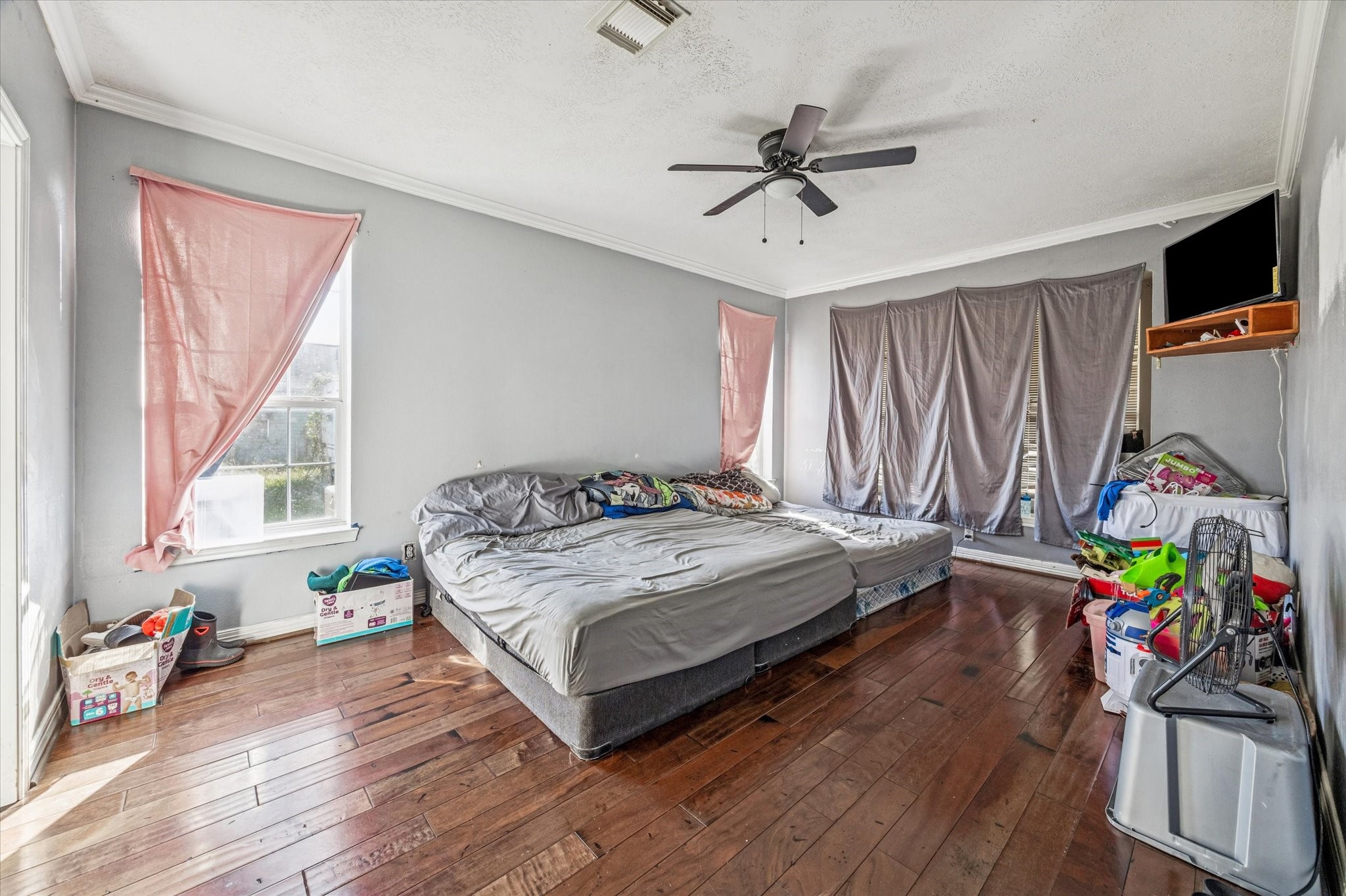 4206 Wiley Road Houston, TX 77093 - Photo 9 of 28 Primary Bed