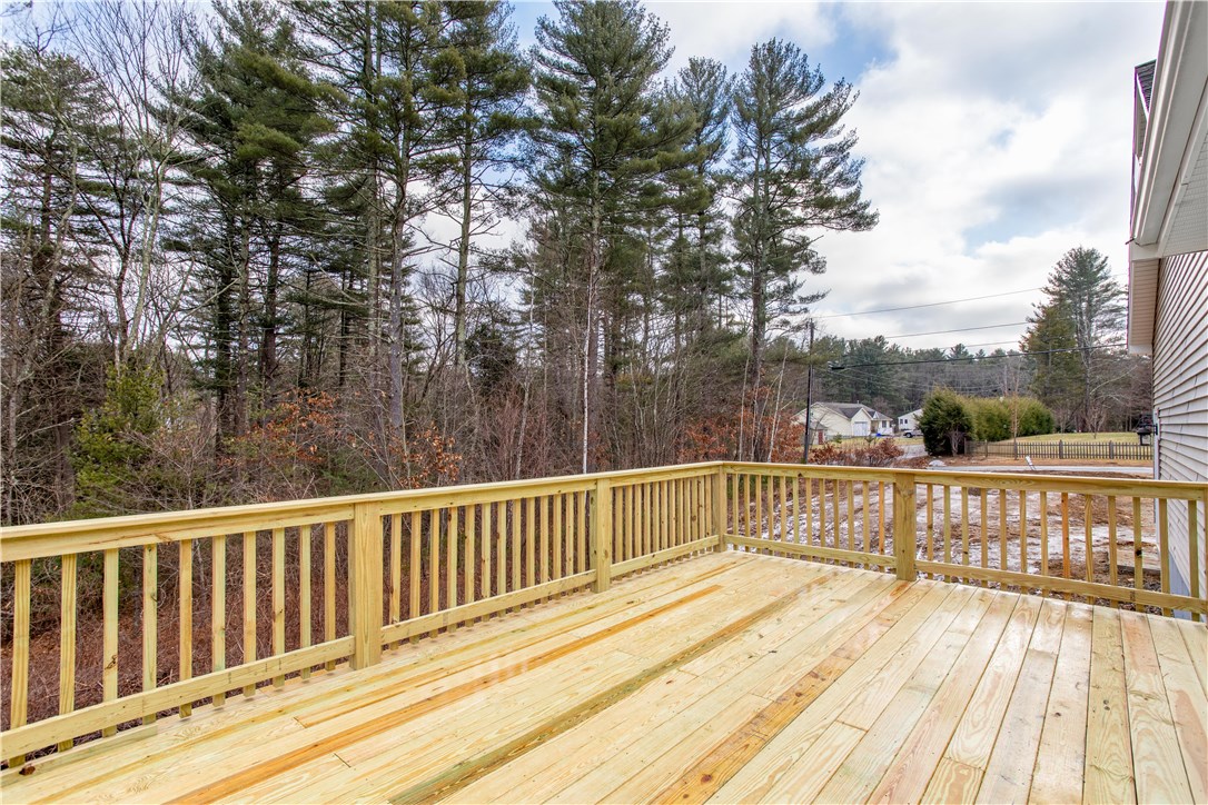 211 Spring Grove Road Glocester, RI 02814 - Photo 7 of 40