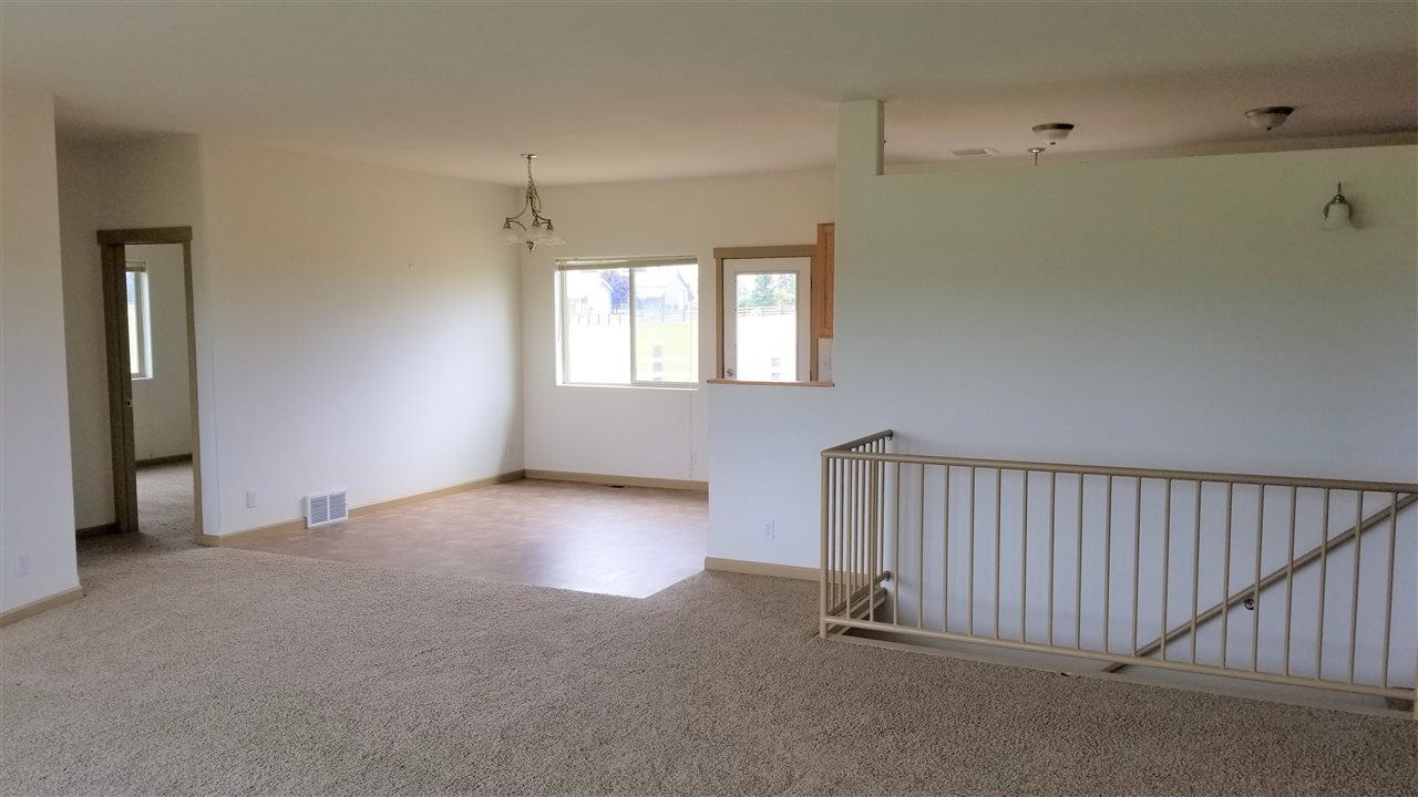 13304 East Piper Road Spokane, WA 99217 - Photo 7 of 20