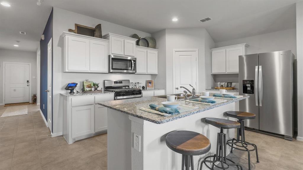 406 Blanco Drive Azle, TX 76020 - Photo 2 of 40