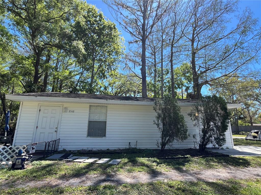 8546 Cameo Drive New Port Richey, FL 34654 - Photo 3 of 20 a view of a small house