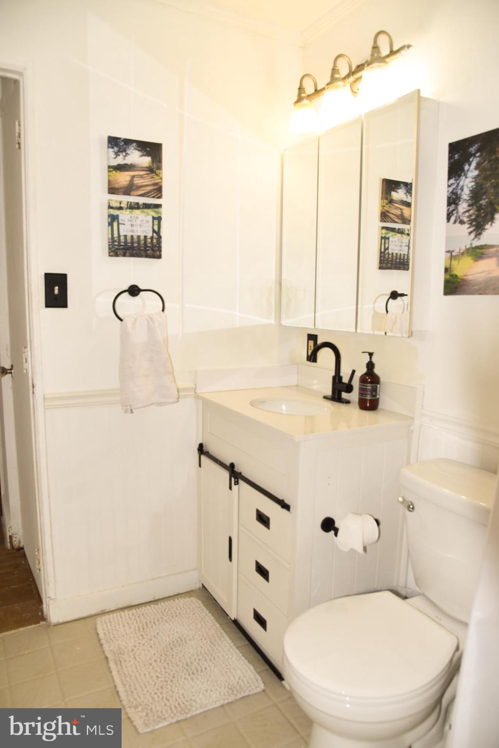 8614 Fort Foote Road Fort Washington, MD 20744 - Photo 17 of 24 Bathroom