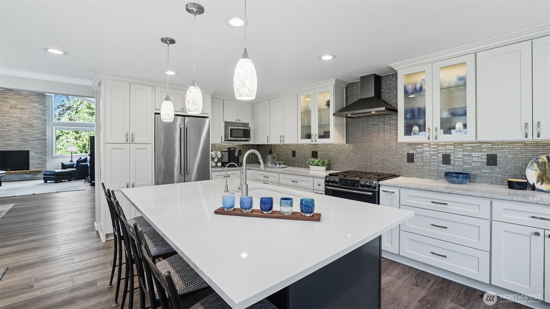 8608 185th Place Southwest Edmonds, WA 98026 - Photo 7 of 40 Gallery Image 7
