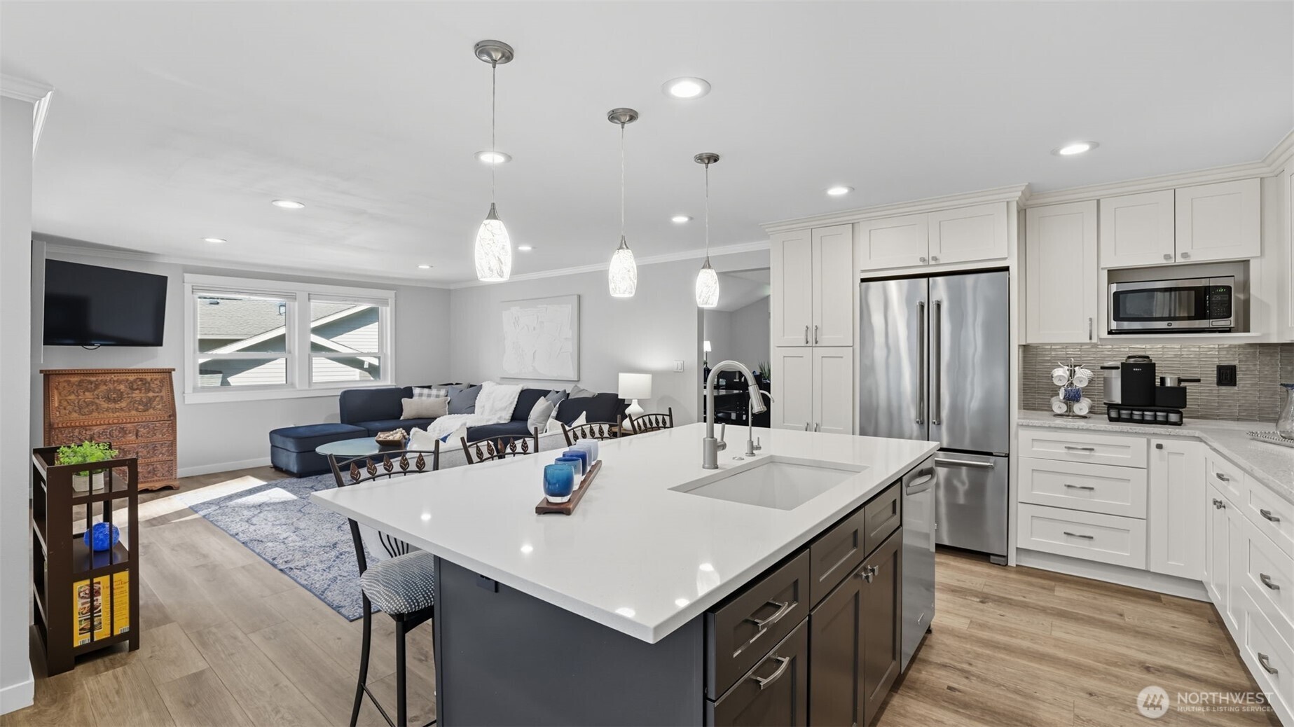 8608 185th Place Southwest Edmonds, WA 98026 - Photo 10 of 40 Gallery Image 10