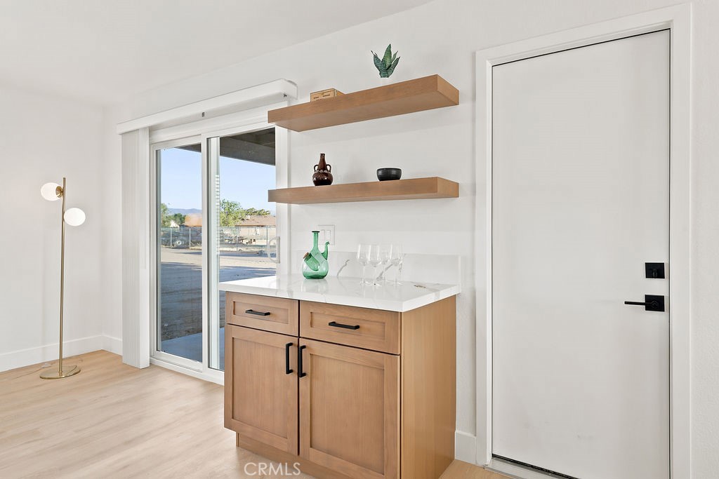 13229 Algonquin Road Apple Valley, CA 92308 - Photo 12 of 35