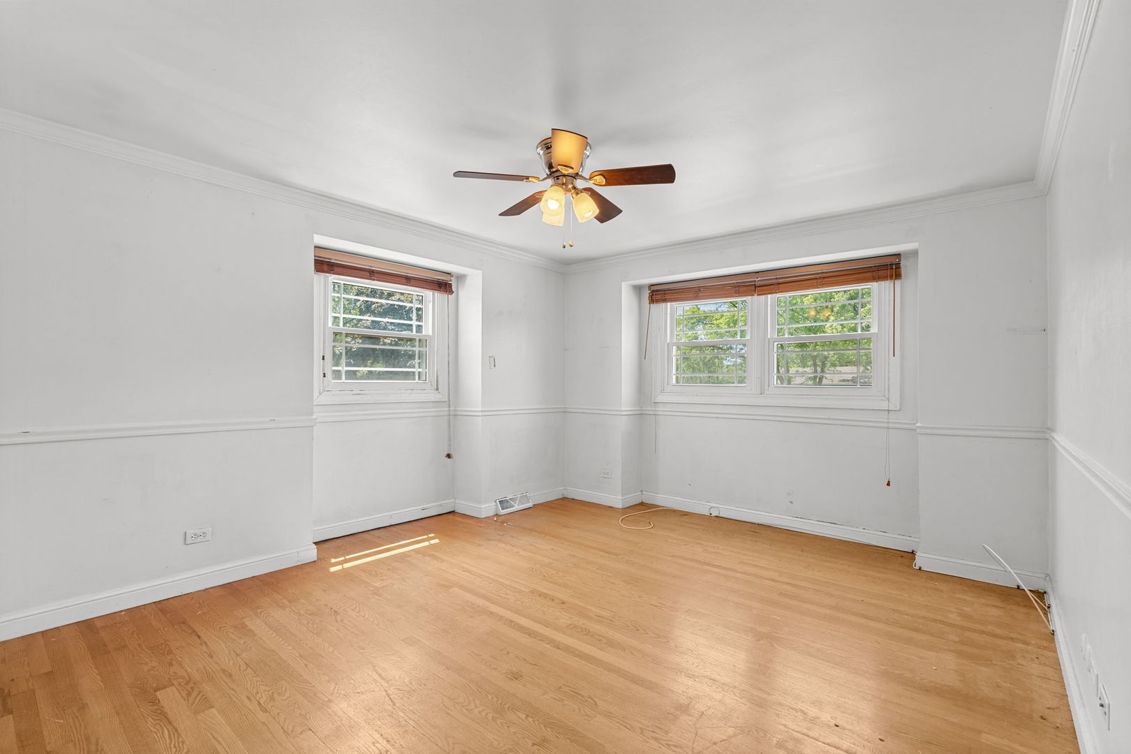 533 Beck Road Lindenhurst, IL 60046 - Photo 15 of 24