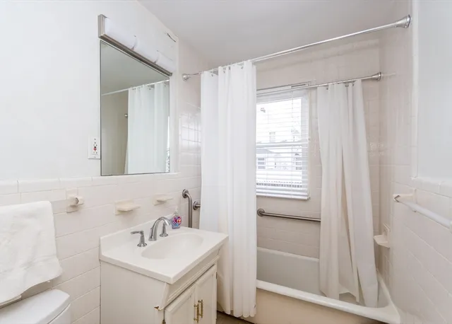 $1,095,000 | 279-281 Ash Street, Waltham, MA 02453