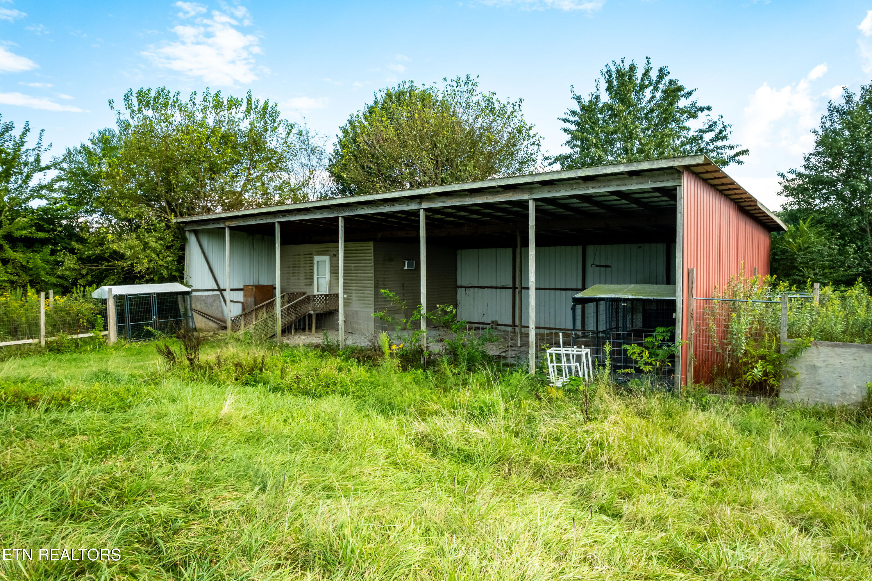 346 Christenson Road Deer Lodge, TN 37726 - Photo 24 of 49 346ChristensonRd-21