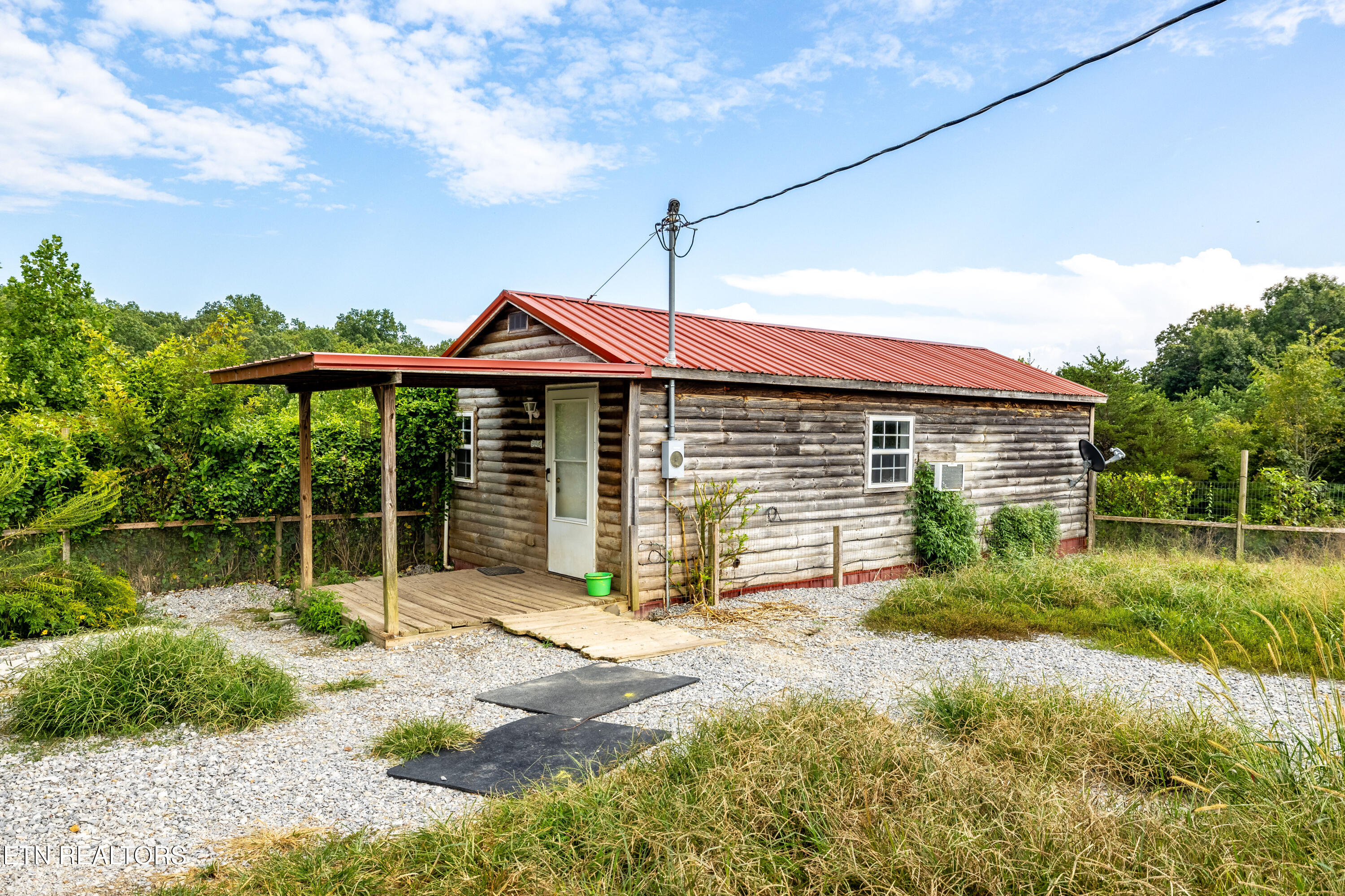 346 Christenson Road Deer Lodge, TN 37726 - Photo 4 of 49 346ChristensonRd-1