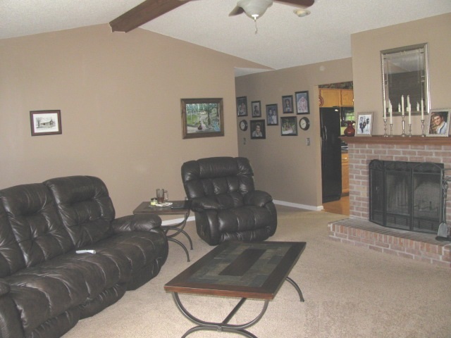 5640 Goodman Road New Harmony, IN 47631 - Photo 3 of 27 Gallery Image 3