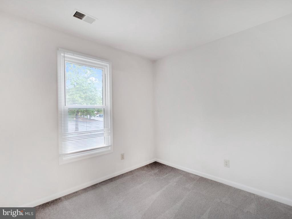 504 Harrogate Road Fredericksburg, VA 22406 - Photo 14 of 24