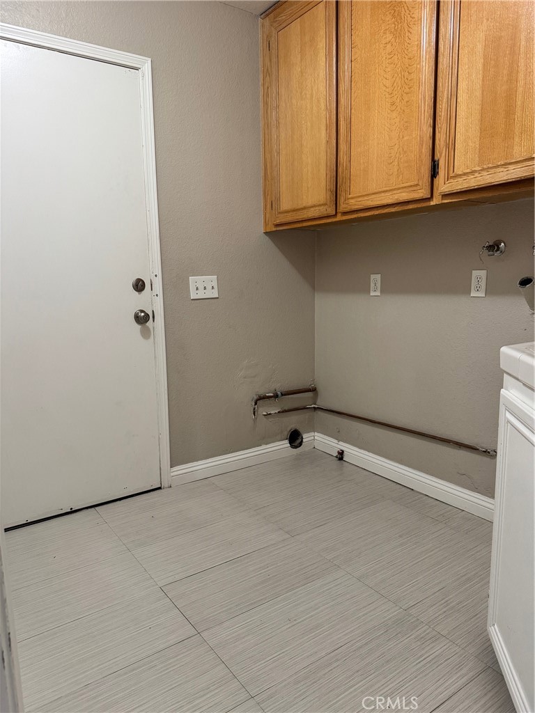 28261 Cornus Court Highland, CA 92346 - Photo 12 of 50