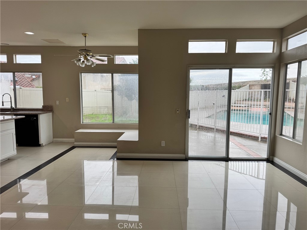 28261 Cornus Court Highland, CA 92346 - Photo 7 of 50