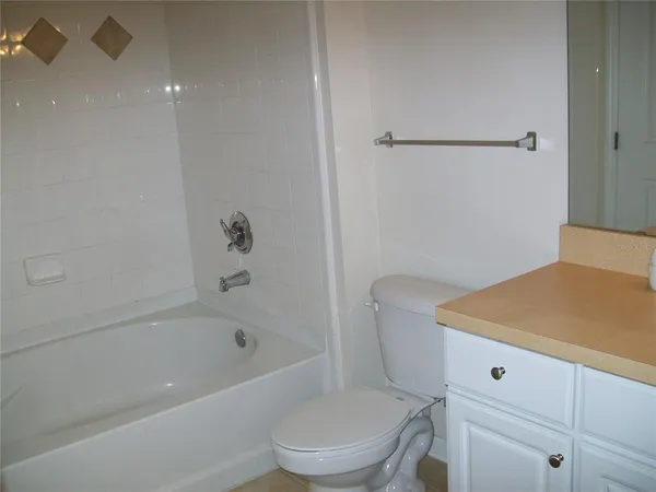 $2,250 | 12807 Madison Pointe Circle, Unit 203, Orlando, FL 32821