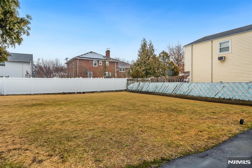 116 Lexington Avenue Dumont, NJ 07628 - Photo 23 of 25