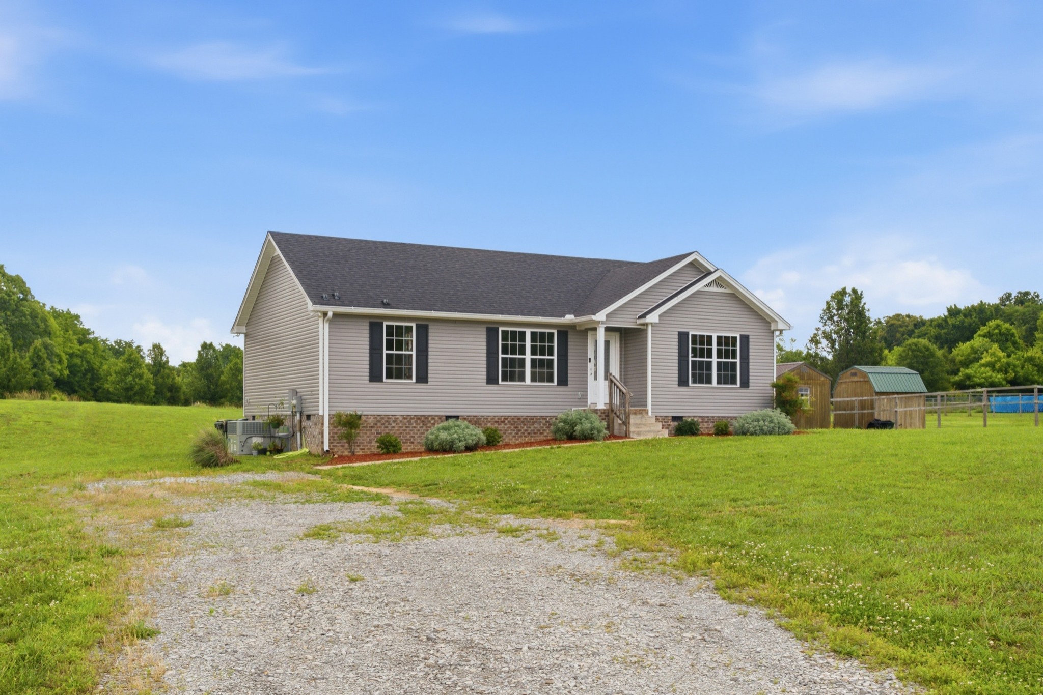 532 Martin Chapel Road Portland, TN 37148 - Photo 2 of 38