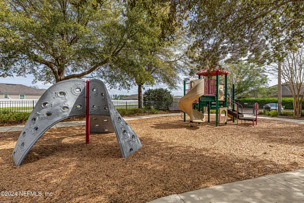 $1,800 | 2100 Pebble Point Drive, Green Cove Springs, FL 32043