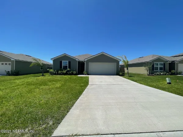 $1,800 | 2100 Pebble Point Drive, Green Cove Springs, FL 32043