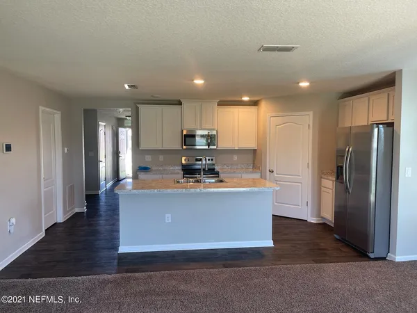 $1,800 | 2100 Pebble Point Drive, Green Cove Springs, FL 32043