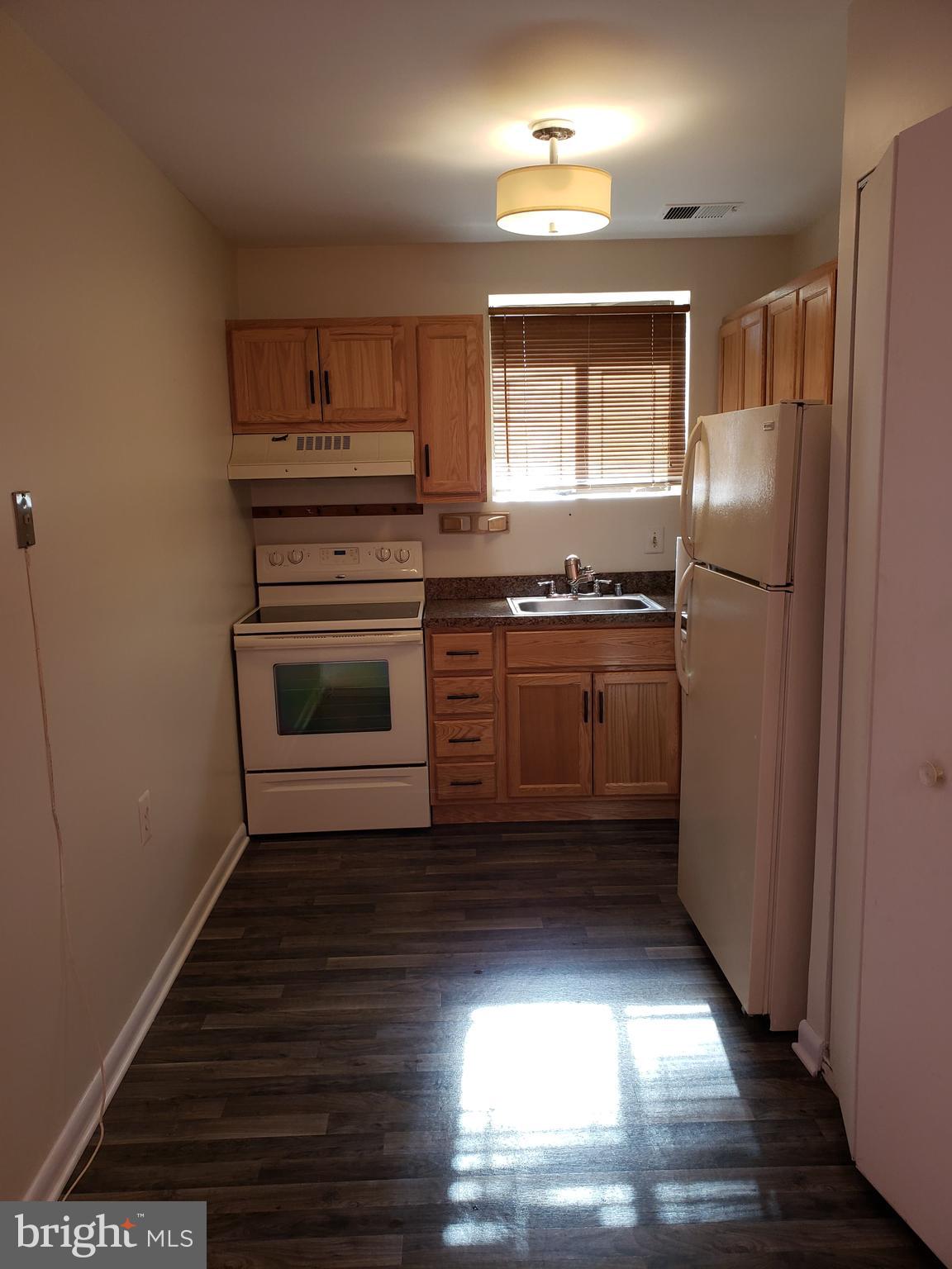3926 Rolling Rd., Unit D1 Baltimore, MD 21208 - Photo 4 of 9