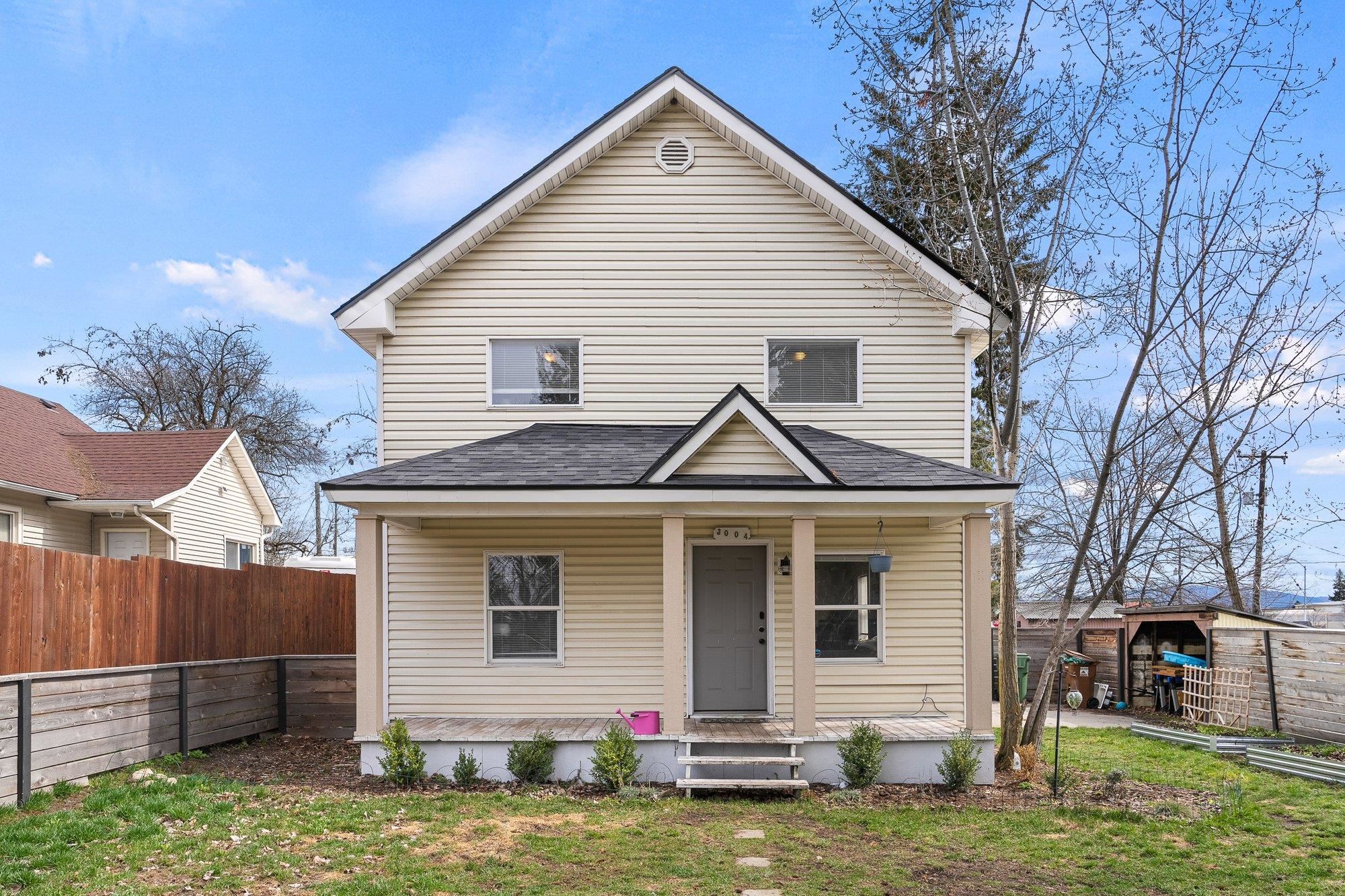 3004 North Martin Street Spokane, WA 99207 - Photo 1 of 33