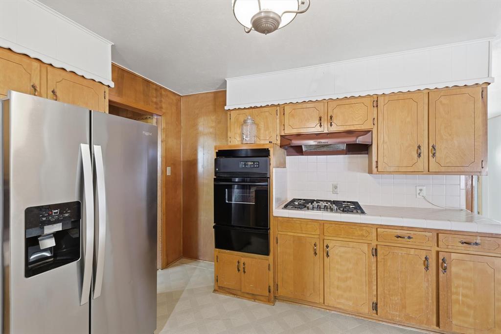 107 North 7th Street Krum, TX 76249 - Photo 13 of 40