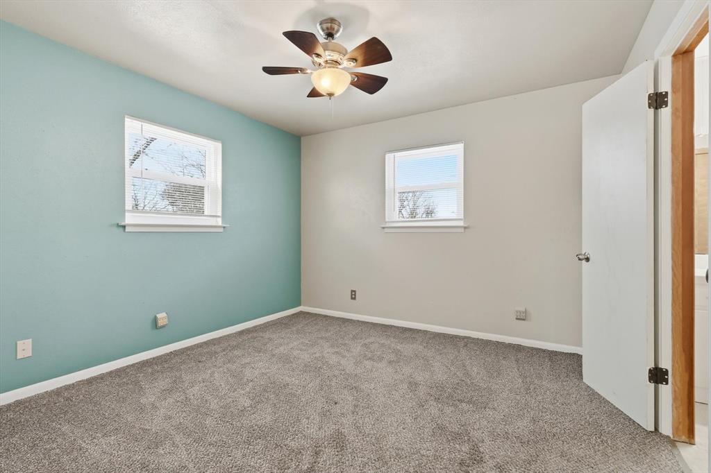 107 North 7th Street Krum, TX 76249 - Photo 17 of 40