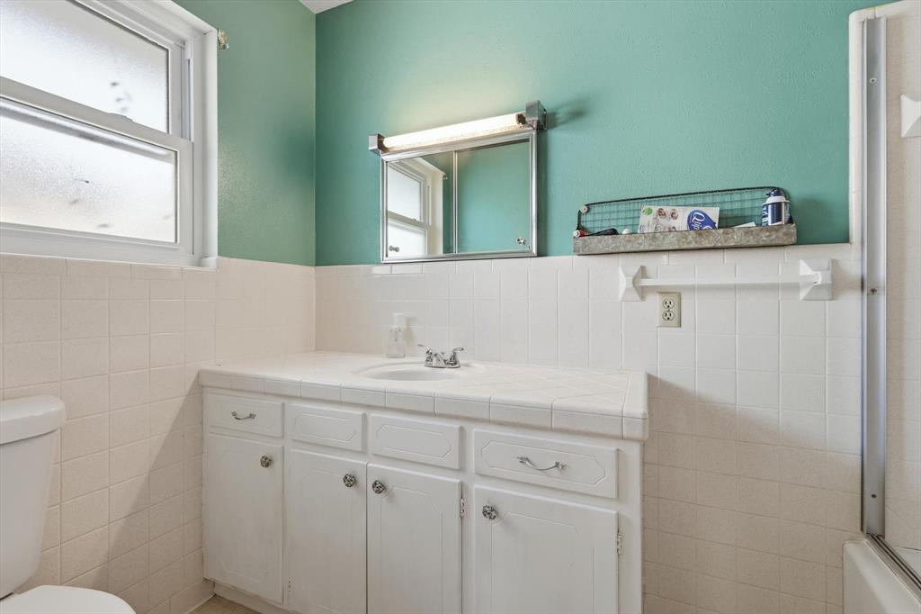 107 North 7th Street Krum, TX 76249 - Photo 20 of 40