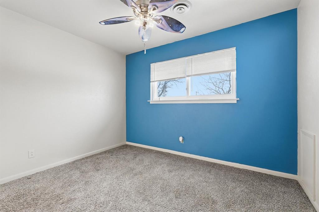 107 North 7th Street Krum, TX 76249 - Photo 23 of 40