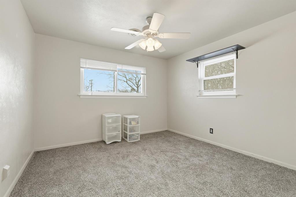 107 North 7th Street Krum, TX 76249 - Photo 27 of 40