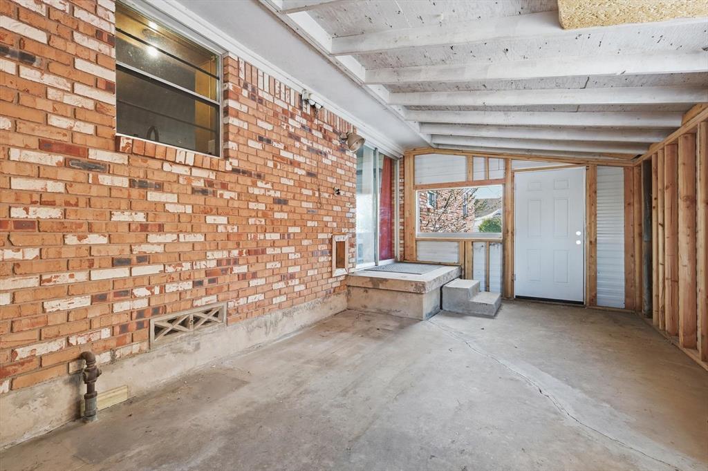 107 North 7th Street Krum, TX 76249 - Photo 32 of 40