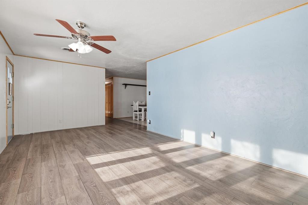 107 North 7th Street Krum, TX 76249 - Photo 9 of 40