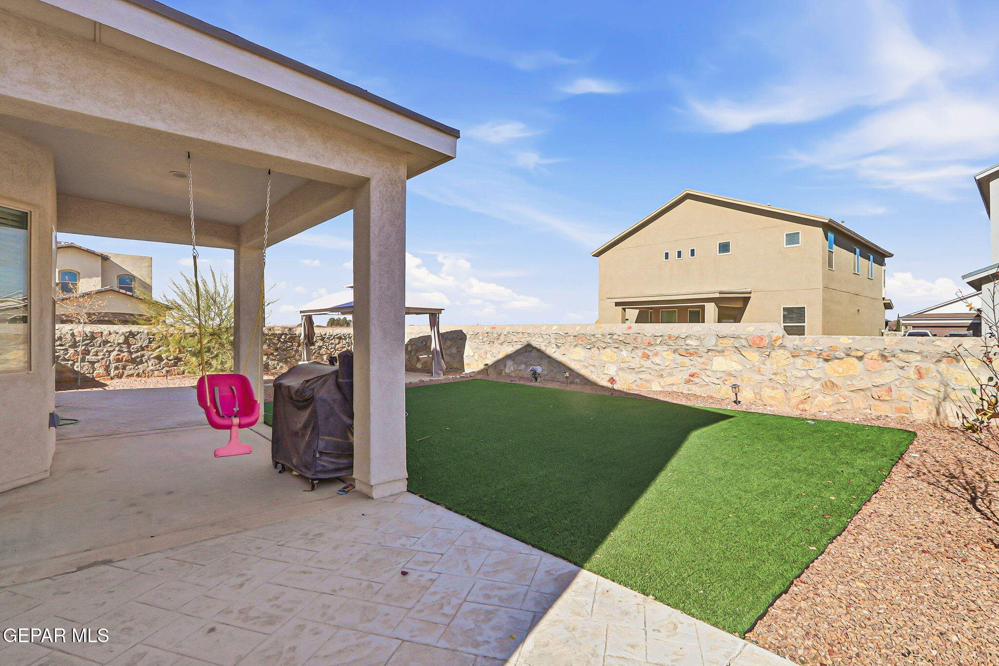 525 Issa Circle El Paso, TX 79932 - Photo 25 of 47 a view of a outdoor space