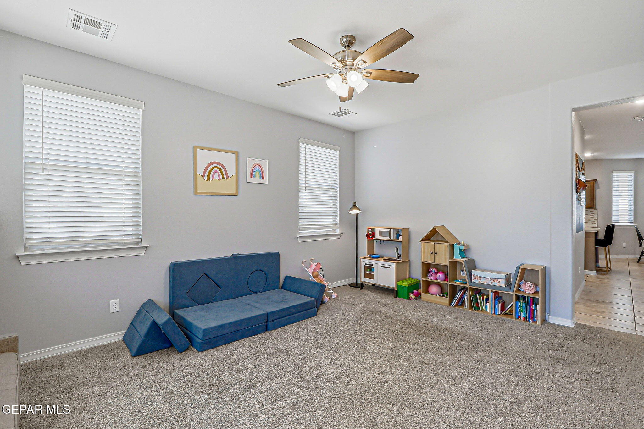 525 Issa Circle El Paso, TX 79932 - Photo 8 of 47 a living room with furniture and a window