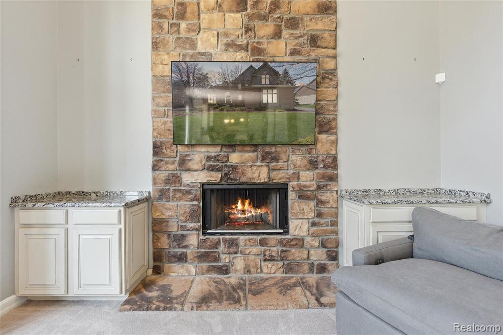 6808 Oakhurst Ridge Road Clarkston, MI 48348 - Photo 9 of 70